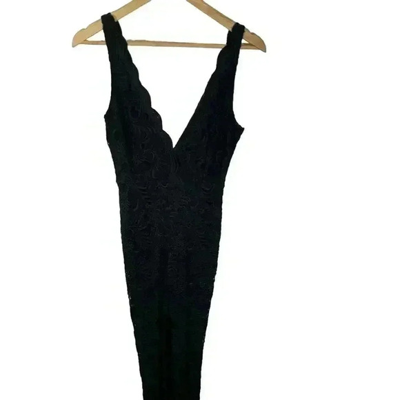 Bebe LACE V-Neck JUMPSUIT BLACK SIZE XS - Picture 15 of 16